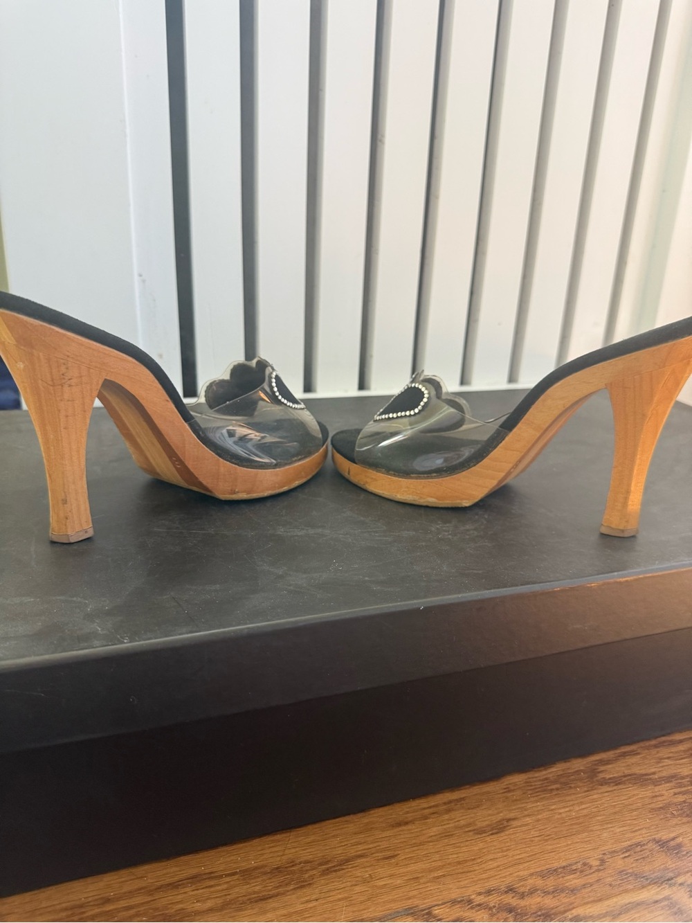 BETSEY JOHNSON VINTAGE RARE (1990's) SEXY WOODEN/PVC preowned size 8 - Picture 8 of 10